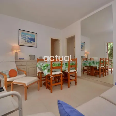 Carle Magne Esc 3 Apartment *