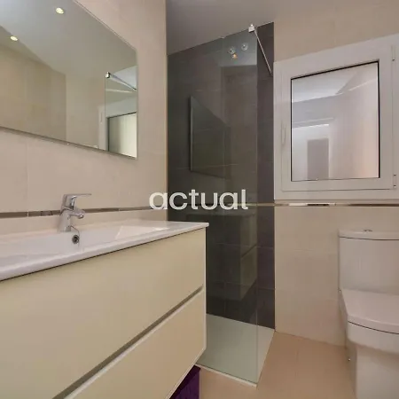 Carle Magne Esc 3 Apartamento *